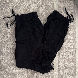 Black balloon cargo pants - A&F